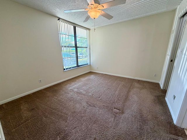 6 Royal Palm Way 102, Boca Raton, FL 33432