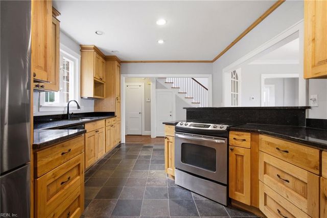 1200 N Fairwater DR, Norfolk, VA 23508