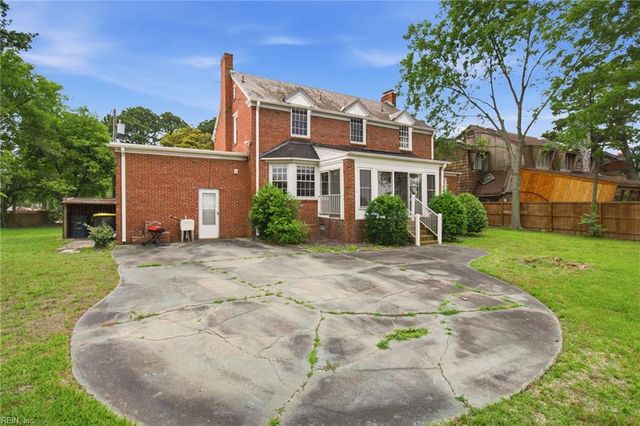 1200 N Fairwater DR, Norfolk, VA 23508