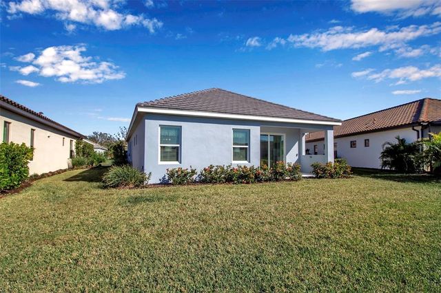 12915 TRUE BLUE CIRCLE, Bradenton, FL 34211