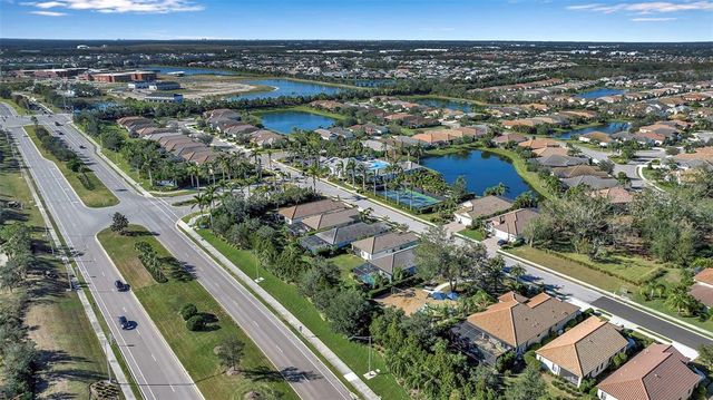 12915 TRUE BLUE CIRCLE, Bradenton, FL 34211