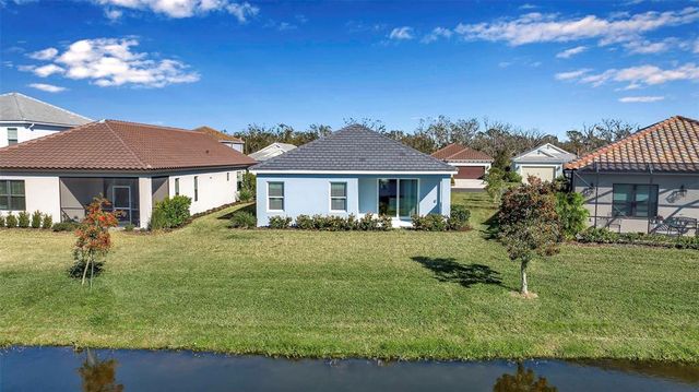 12915 TRUE BLUE CIRCLE, Bradenton, FL 34211