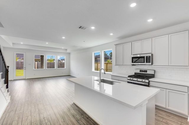 1235 Buffalo Run, Tomball, TX 77375