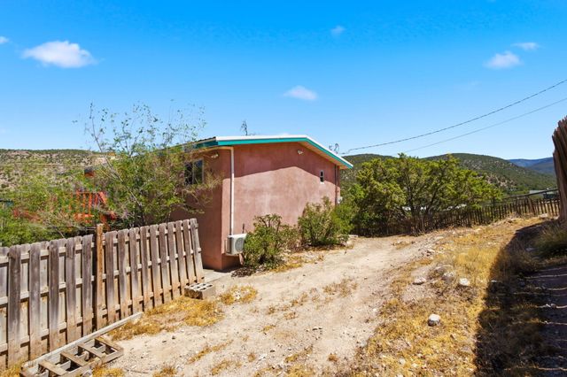 12 Perdiz Canyon Road, Placitas, NM 87043