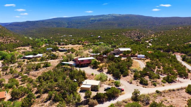 12 Perdiz Canyon Road, Placitas, NM 87043