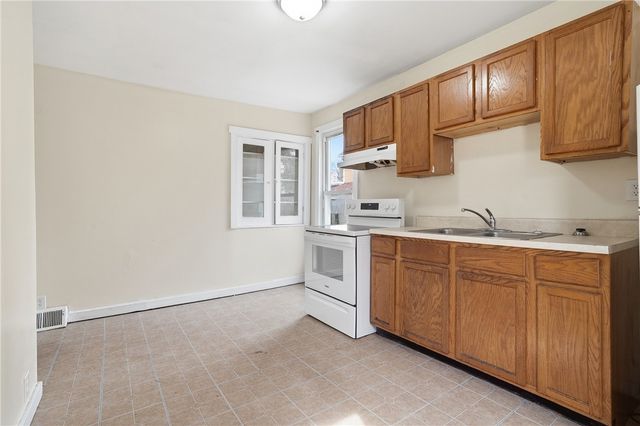 144 Ridge Avenue, New Kensington, PA 15068
