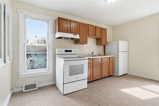 144 Ridge Avenue, New Kensington, PA 15068