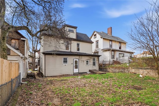 144 Ridge Avenue, New Kensington, PA 15068