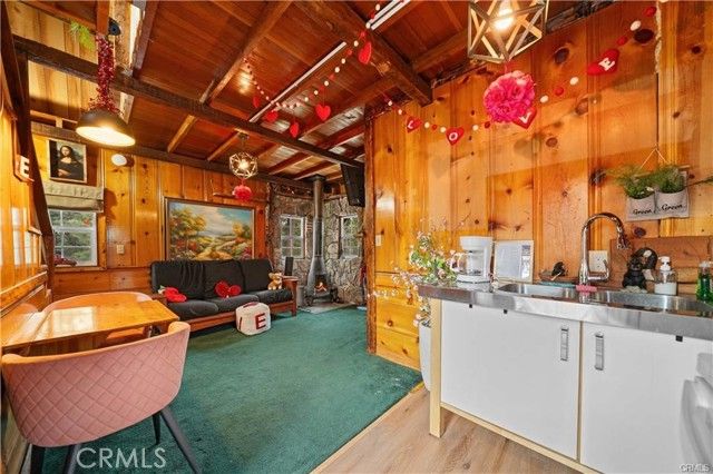 831 Crescent Lane, Big Bear Lake, CA 92315