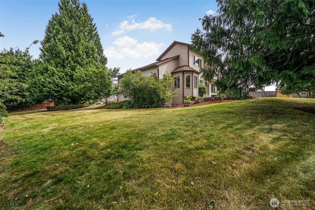 19810 11th Street E, Lake Tapps, WA 98391
