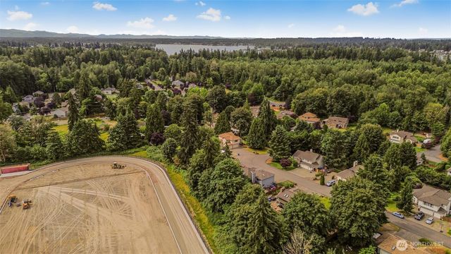 19810 11th Street E, Lake Tapps, WA 98391