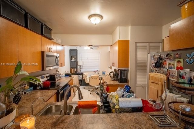 2083 Coral Ridge Dr N302, Coral Springs, FL 33071