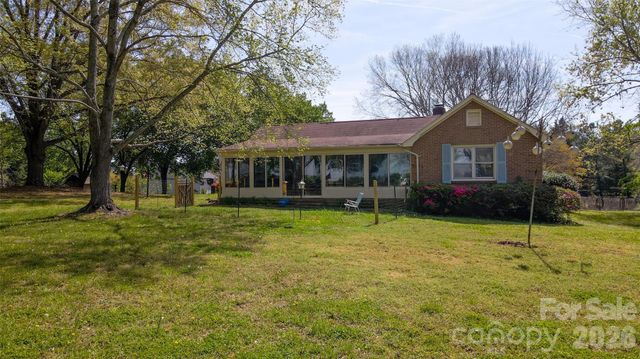 9730 Mount Holly Huntersville Road, Huntersville, NC 28078