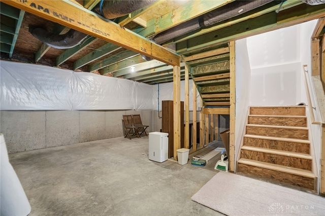 649 Maxwell Court, Germantown, OH 45327