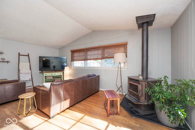 9201 Warwick Road, Indianapolis, IN 46240