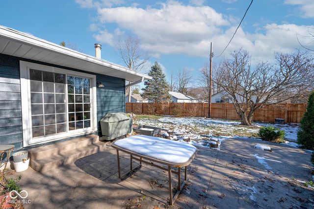 9201 Warwick Road, Indianapolis, IN 46240