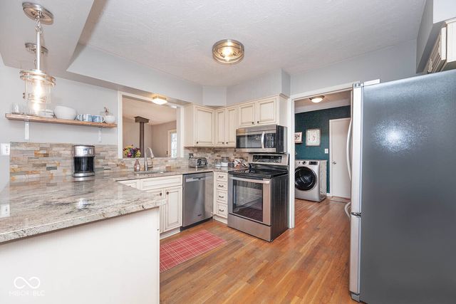 9201 Warwick Road, Indianapolis, IN 46240