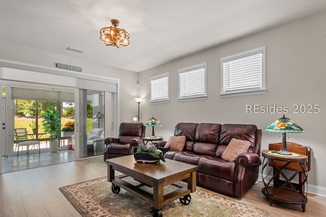 104 Fawnwood Ct, Okatie, SC 29909