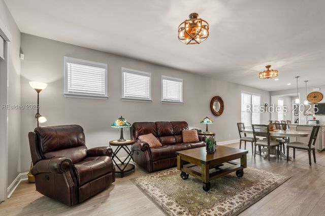 104 Fawnwood Ct, Okatie, SC 29909