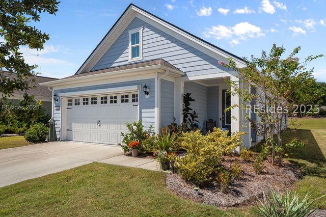 104 Fawnwood Ct, Okatie, SC 29909