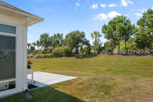 104 Fawnwood Ct, Okatie, SC 29909