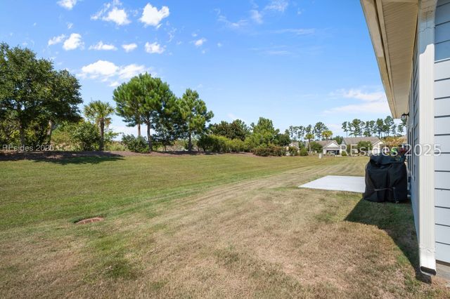 104 Fawnwood Ct, Okatie, SC 29909