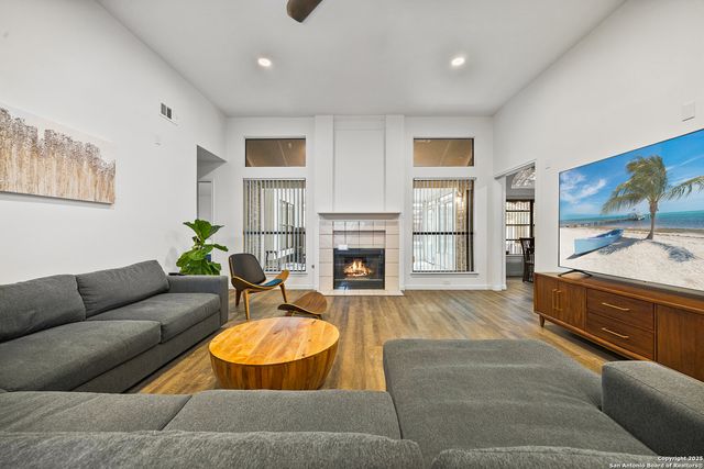 5951 Spring Buck, San Antonio, TX 78247