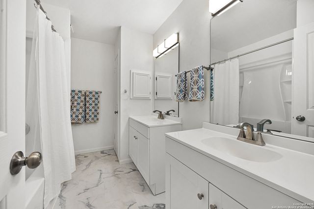 5951 Spring Buck, San Antonio, TX 78247