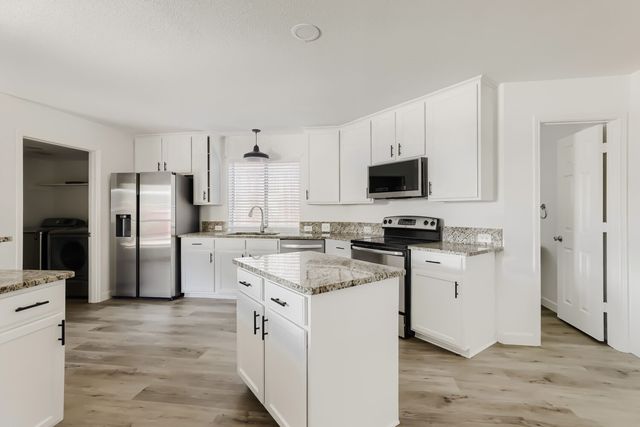 3812 Red Oak Trail, The Colony, TX 75056
