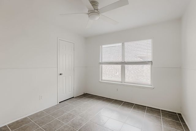 3812 Red Oak Trail, The Colony, TX 75056
