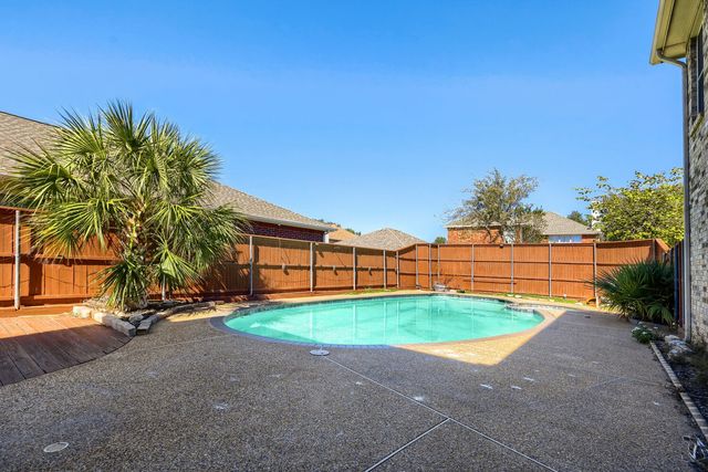 3812 Red Oak Trail, The Colony, TX 75056