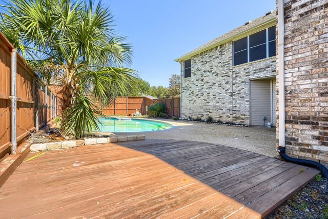 3812 Red Oak Trail, The Colony, TX 75056
