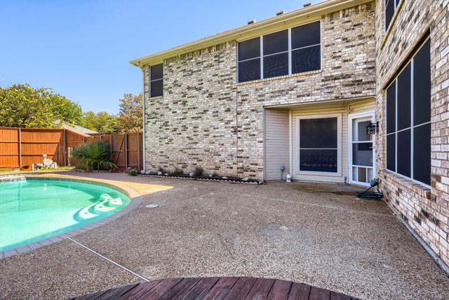 3812 Red Oak Trail, The Colony, TX 75056