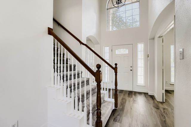 3812 Red Oak Trail, The Colony, TX 75056