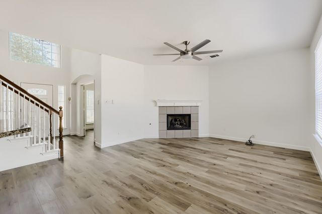 3812 Red Oak Trail, The Colony, TX 75056
