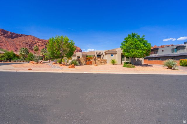 951 E CITADEL RD, Ivins, UT 84738