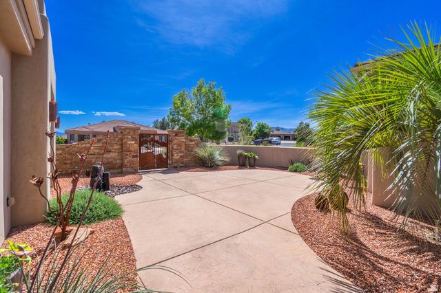 951 E CITADEL RD, Ivins, UT 84738