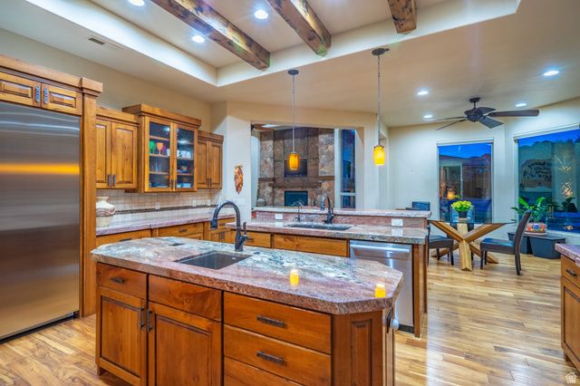 951 E CITADEL RD, Ivins, UT 84738