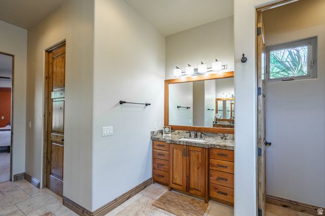 951 E CITADEL RD, Ivins, UT 84738