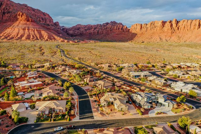 951 E CITADEL RD, Ivins, UT 84738