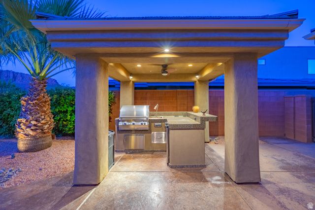 951 E CITADEL RD, Ivins, UT 84738