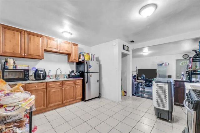 126 W Wabash Street, San Bernardino, CA 92405