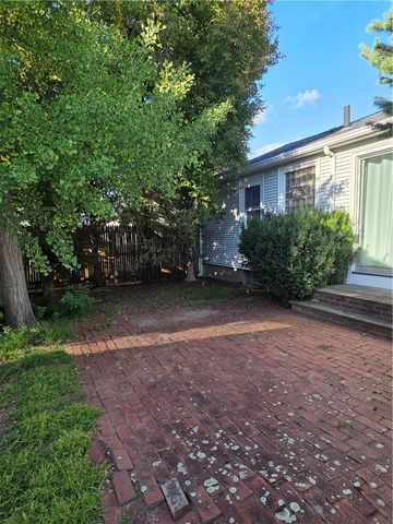 59 Ferncrest Drive, Pawtucket, RI 02861