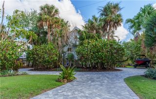 5058 Seahorse AVE, Naples, FL 34103