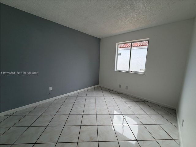 17221 SW 142nd Ct, Miami, FL 33177