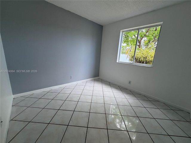 17221 SW 142nd Ct, Miami, FL 33177