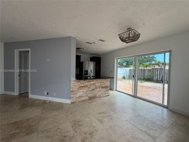 17221 SW 142nd Ct, Miami, FL 33177