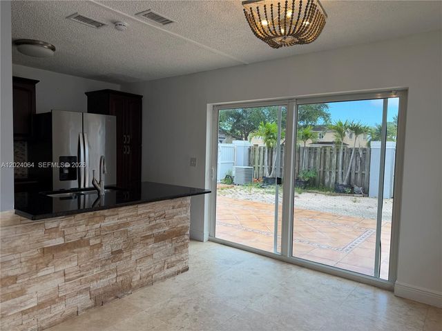 17221 SW 142nd Ct, Miami, FL 33177