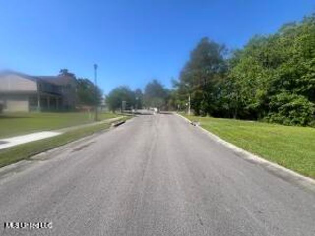 694 Waters View Drive, Biloxi, MS 39532