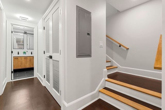 6 Pearl St B, Somerville, MA 02145